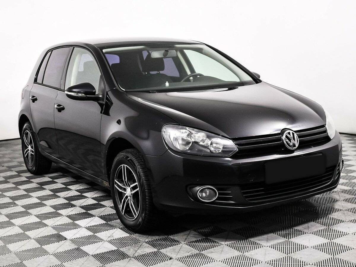 Купить Volkswagen Golf с пробегом. Фото: #2