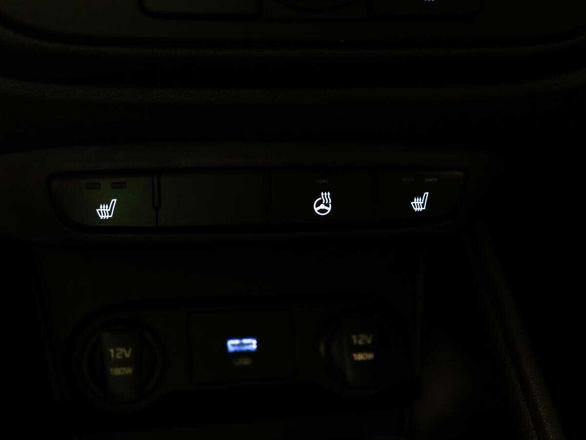 Купить Hyundai Solaris с пробегом. Фото: #15