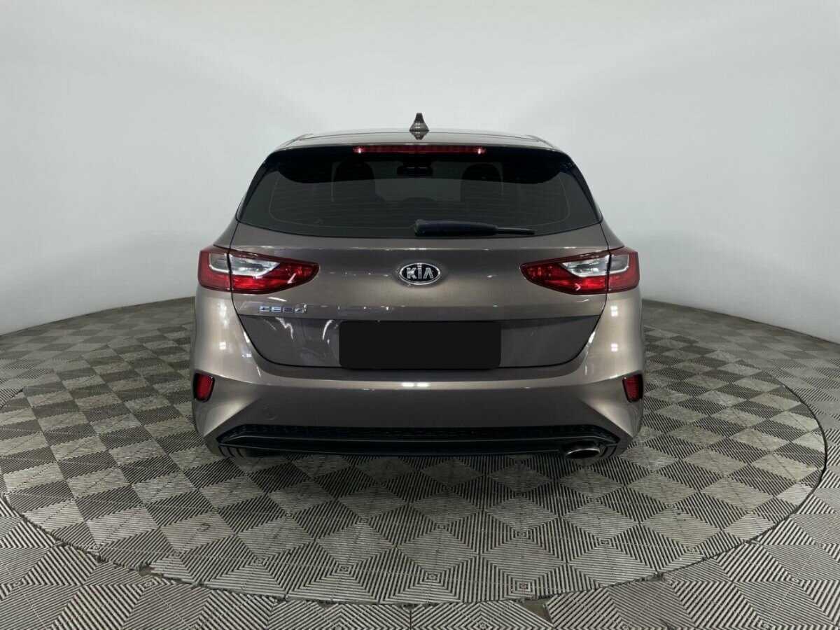 Купить Kia Ceed с пробегом. Фото: #2