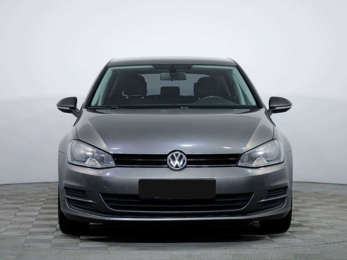 Купить Volkswagen Golf с пробегом. Посмотреть фото