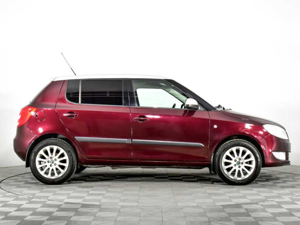 Купить Skoda Fabia с пробегом. Фото: #3