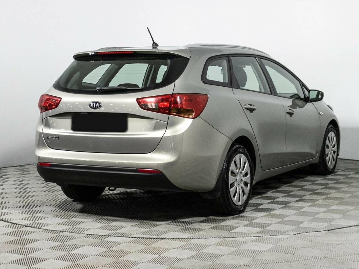 Купить Kia Ceed с пробегом. Фото: #4