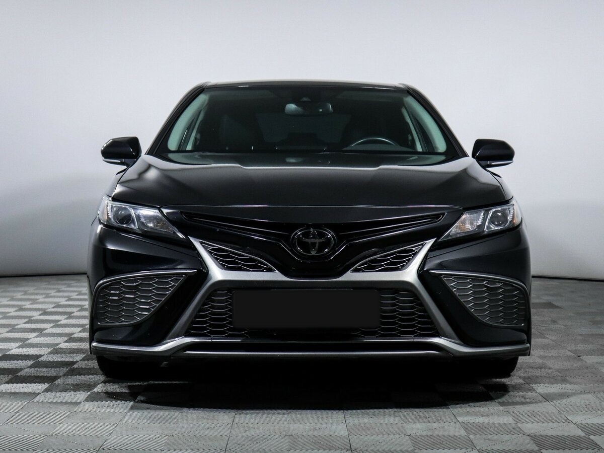 Купить Toyota Camry с пробегом. Фото: #1