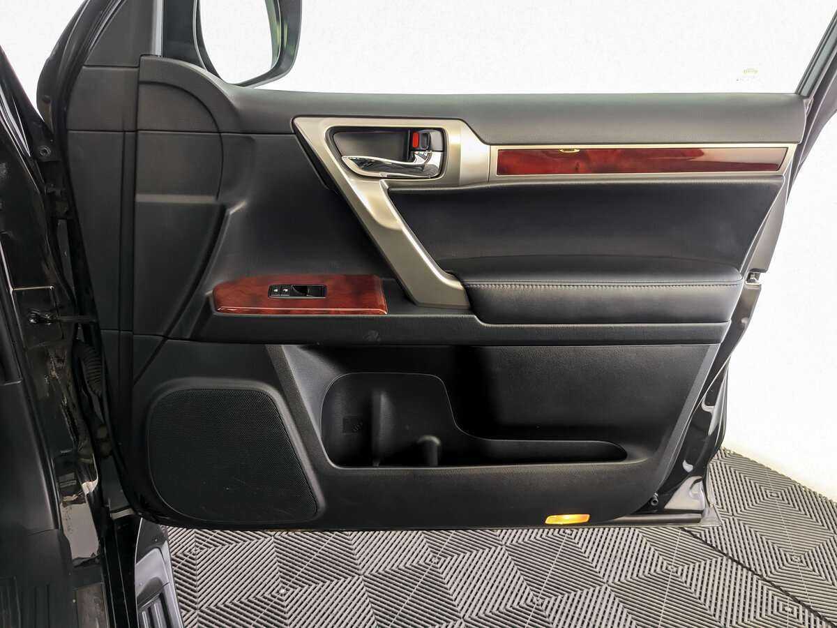 Купить Lexus GX с пробегом. Фото: #24