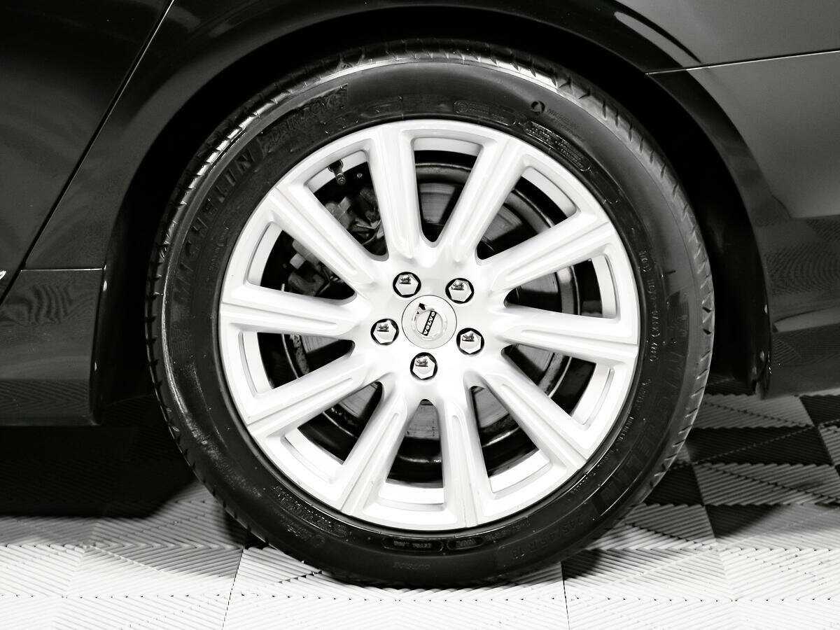 Купить Volvo S90 с пробегом. Фото: #13