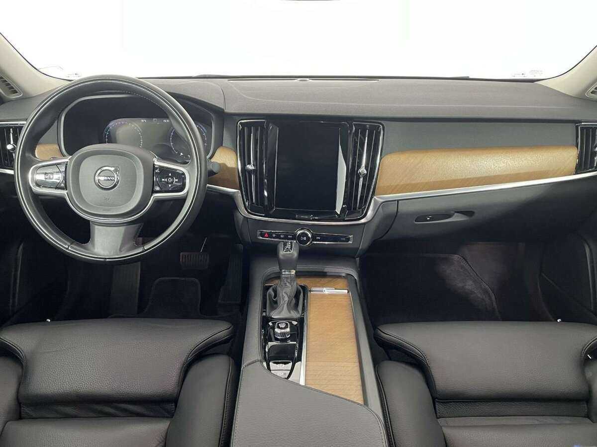 Купить Volvo S90 с пробегом. Фото: #6
