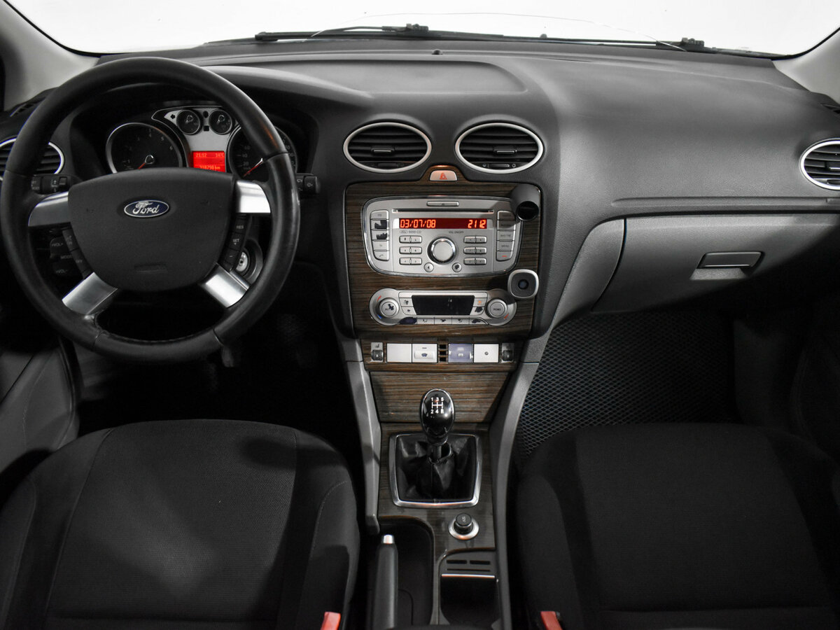 Купить Ford Focus с пробегом. Фото: #10