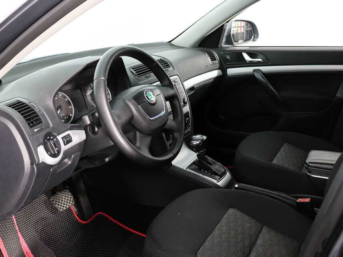 Купить Skoda Octavia с пробегом. Фото: #9