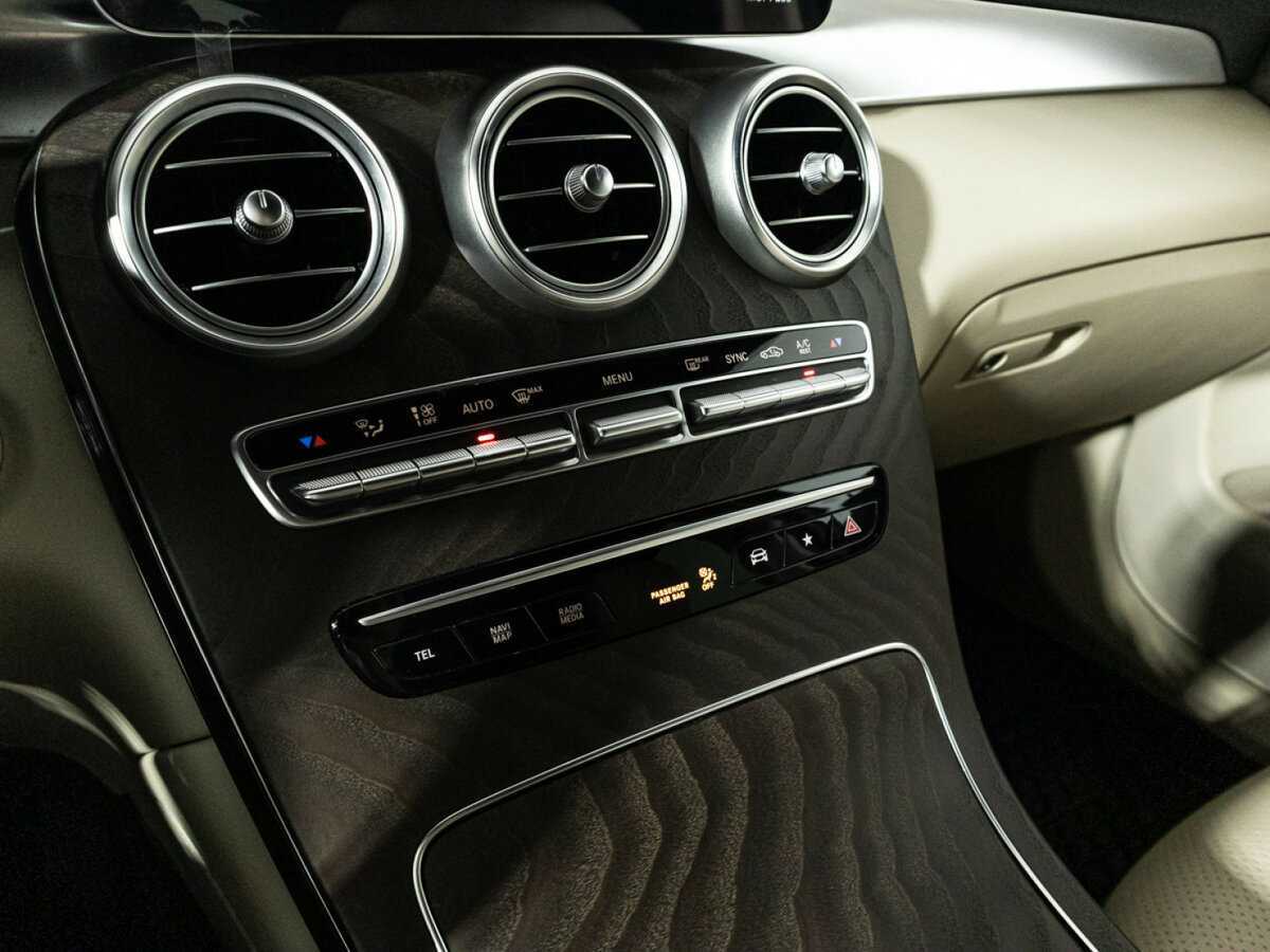 Купить Mercedes-Benz GLC с пробегом. Фото: #17