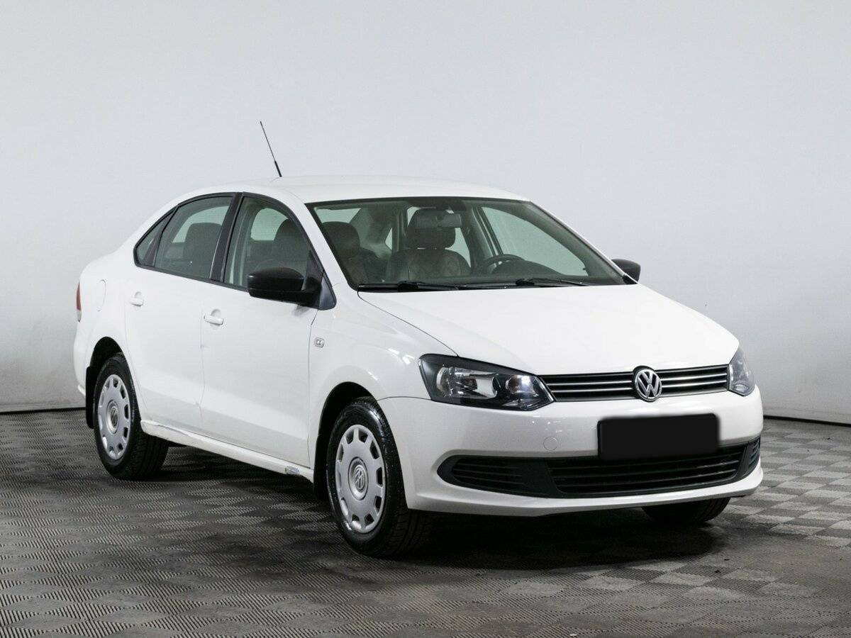 Купить Volkswagen Polo с пробегом. Фото: #2