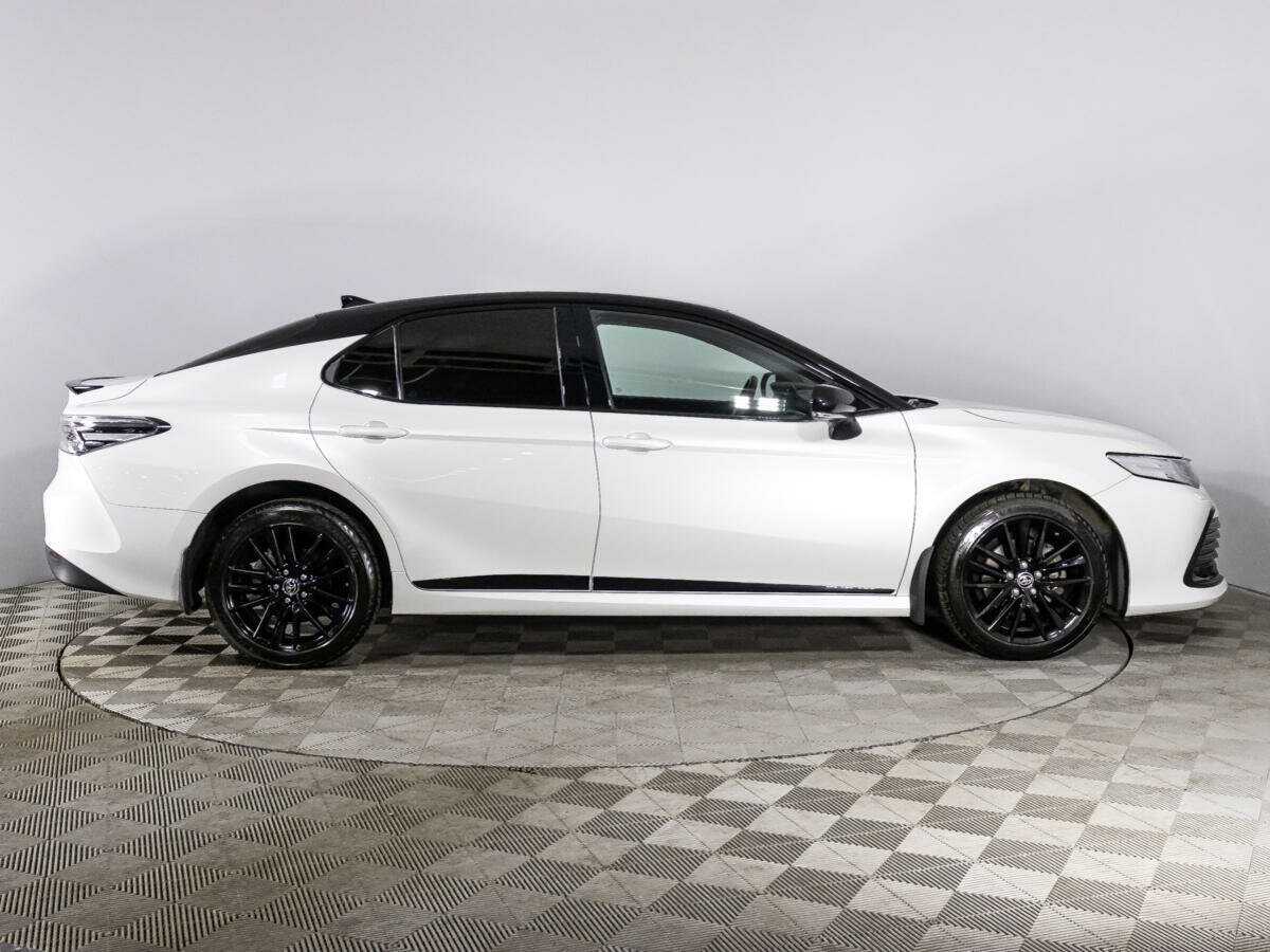 Купить Toyota Camry с пробегом. Фото: #3