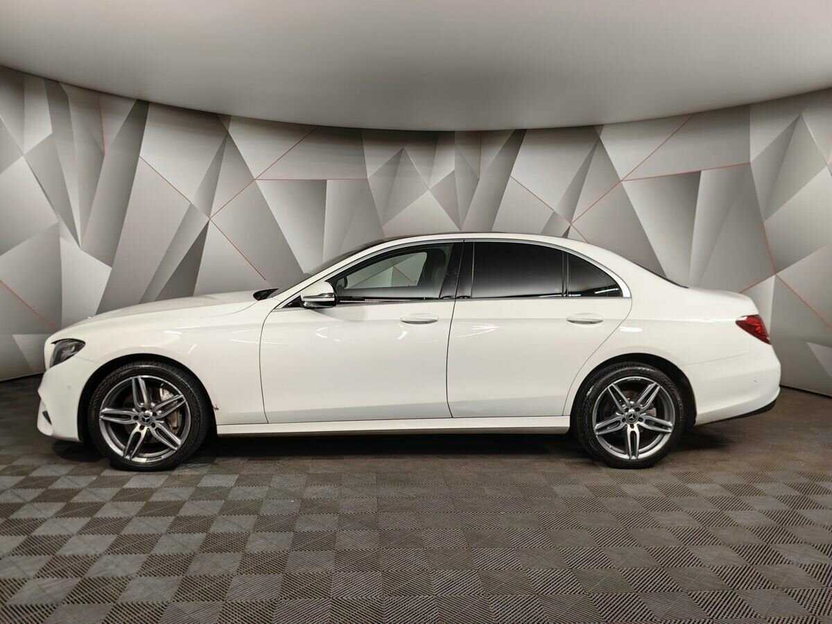 Купить Mercedes-Benz E-Класс с пробегом. Фото: #4