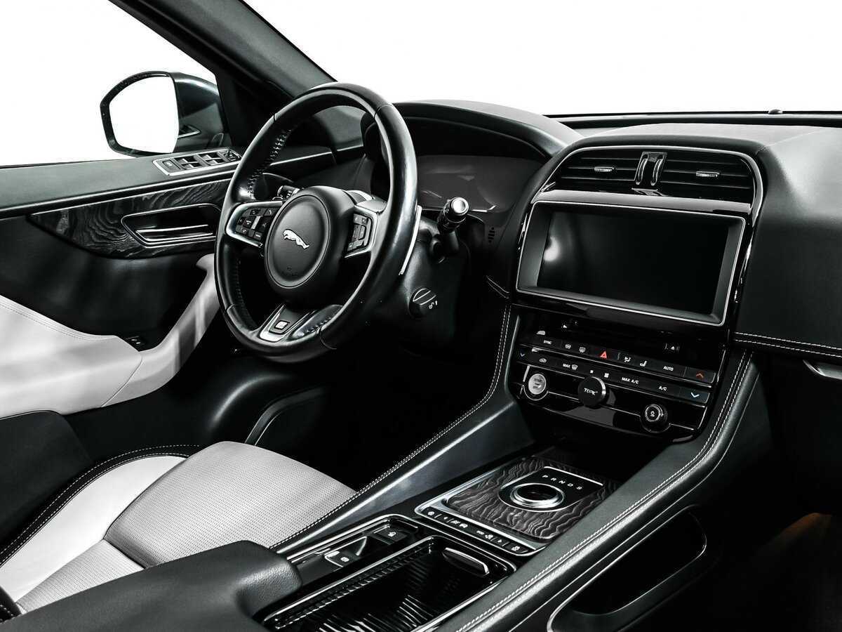 Купить Jaguar F-Pace с пробегом. Фото: #8