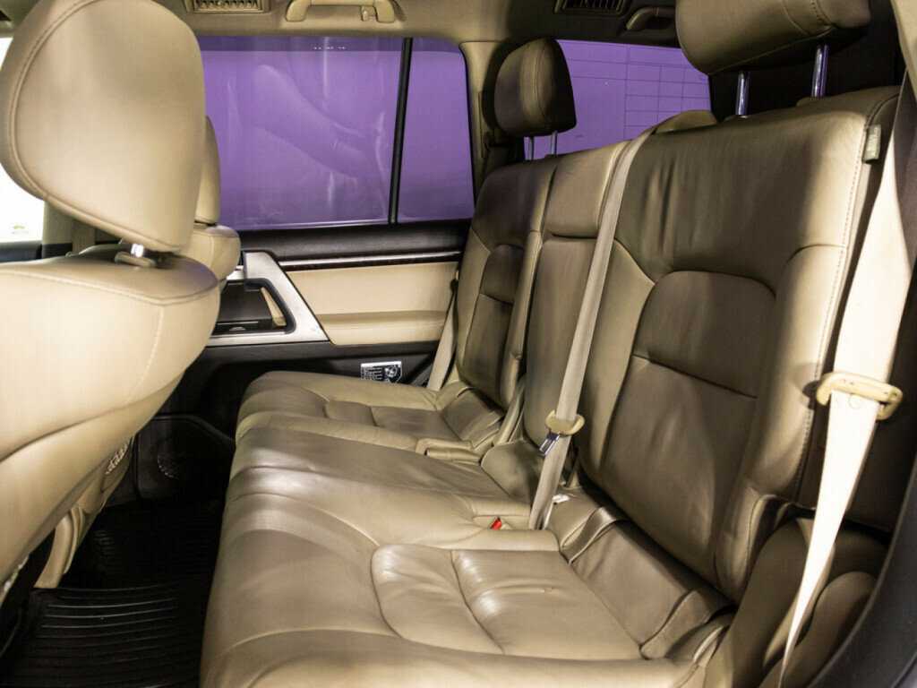 Купить Toyota Land Cruiser с пробегом. Фото: #7