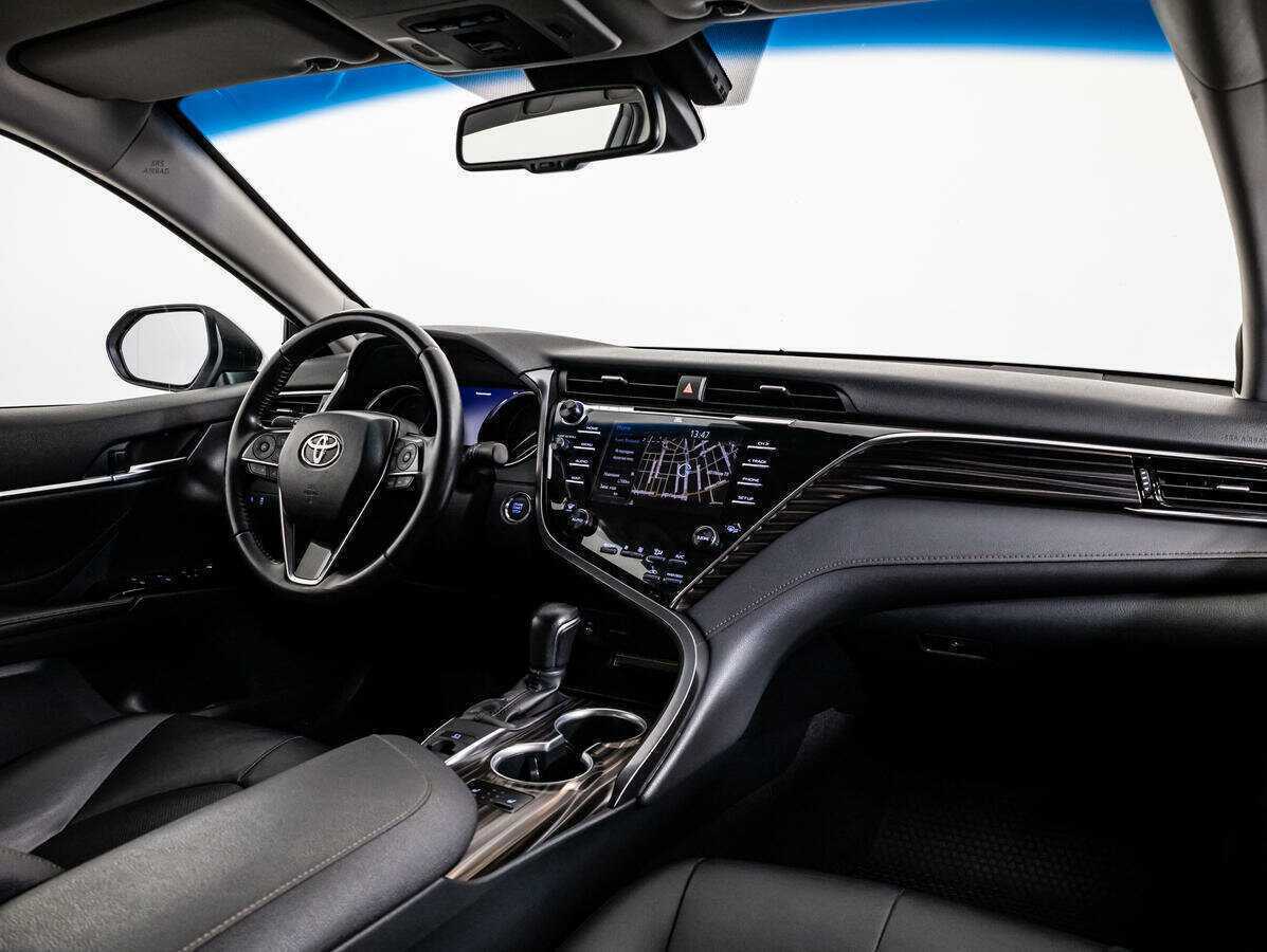 Купить Toyota Camry с пробегом. Фото: #8