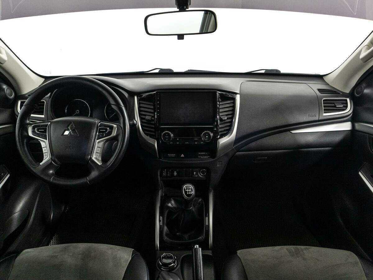 Купить Mitsubishi Pajero Sport с пробегом. Фото: #12