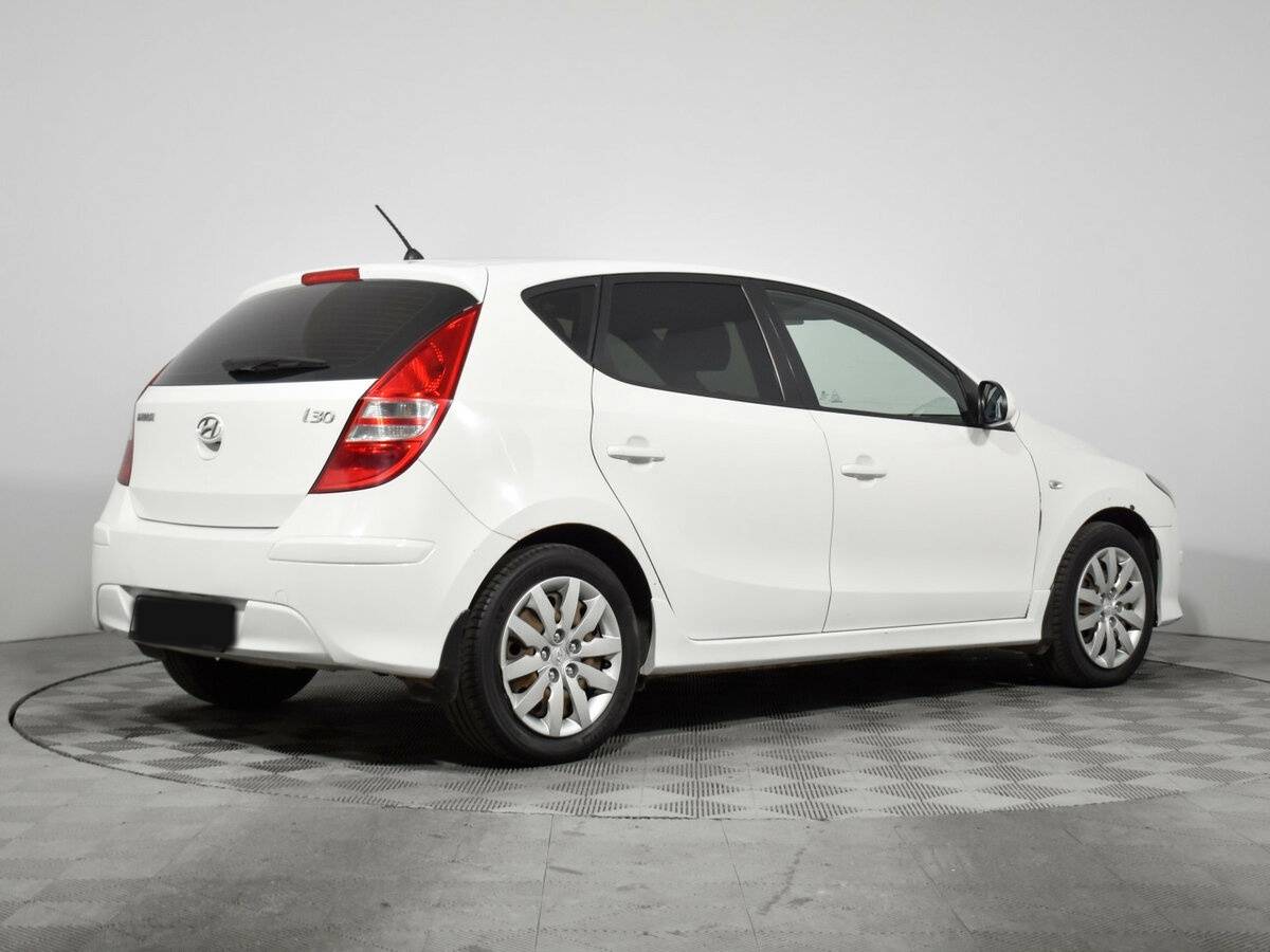 Купить Hyundai i30 с пробегом. Фото: #3