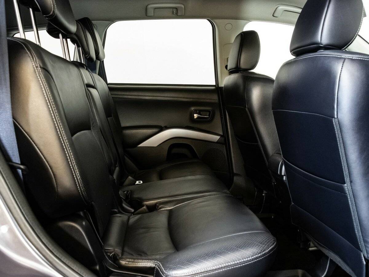 Купить Mitsubishi Outlander с пробегом. Фото: #16
