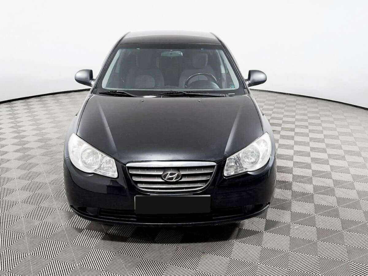Купить Hyundai Elantra с пробегом. Фото: #1