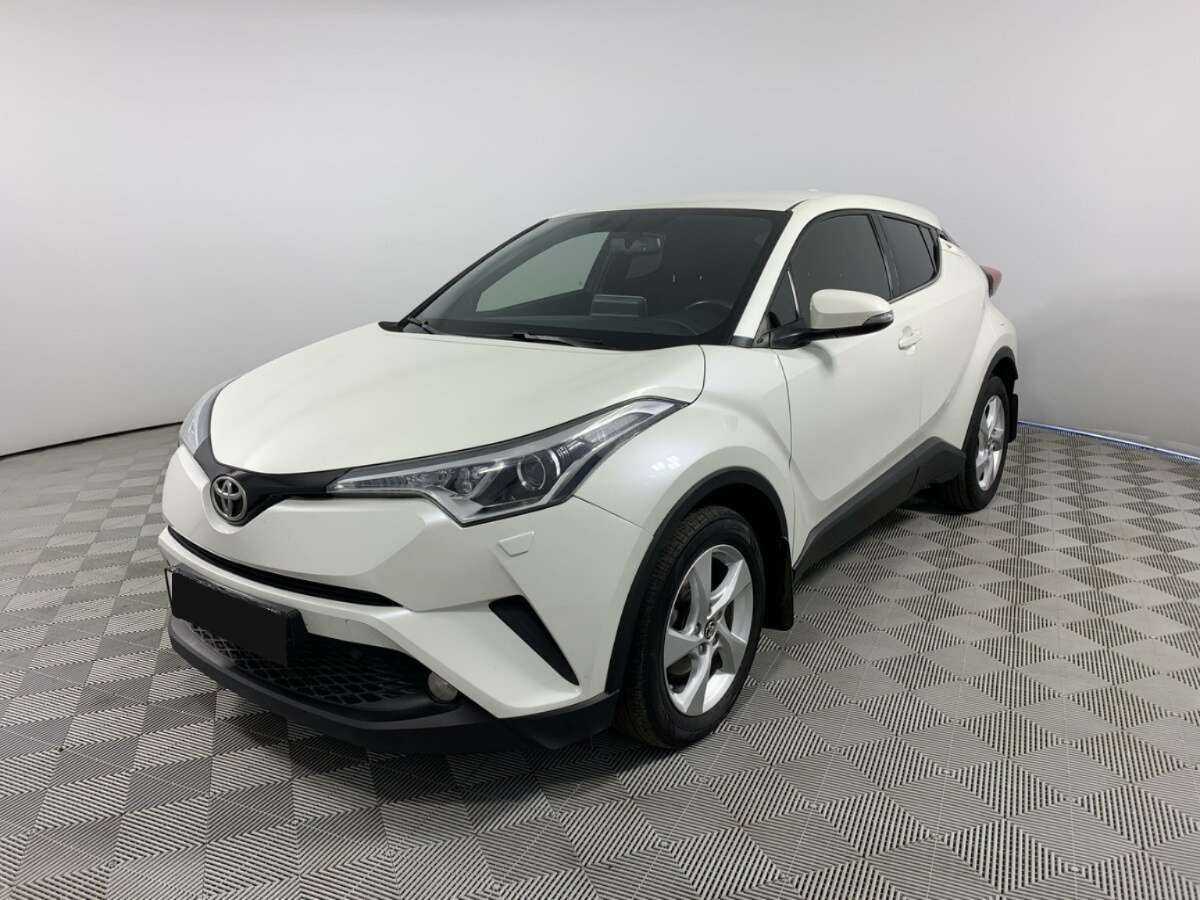 Купить Toyota C-HR с пробегом. Посмотреть фото