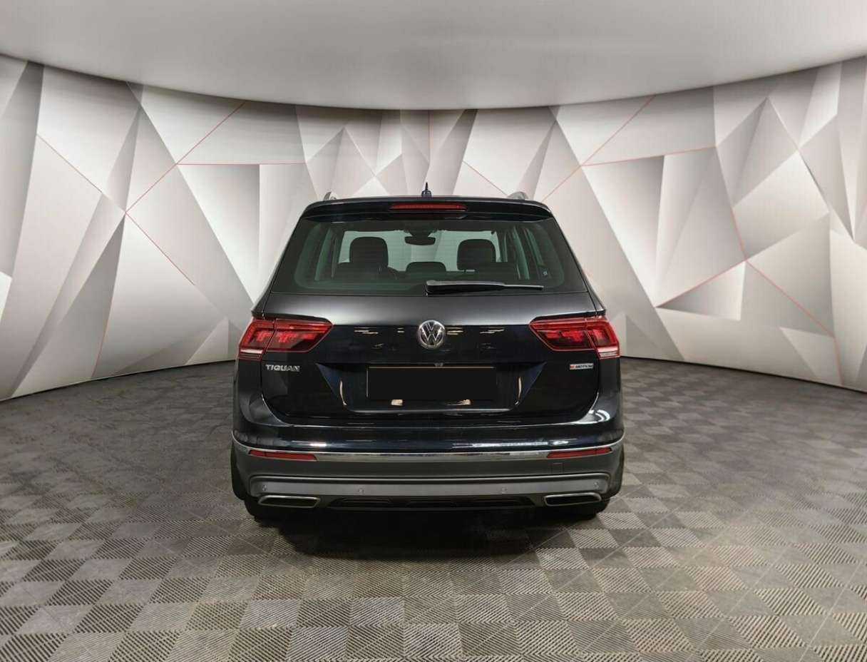 Купить Volkswagen Tiguan с пробегом. Фото: #7