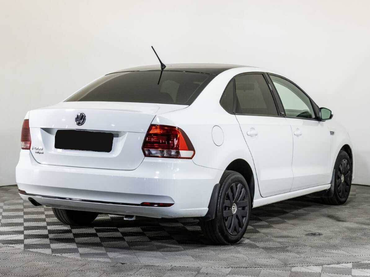 Купить Volkswagen Polo с пробегом. Фото: #4