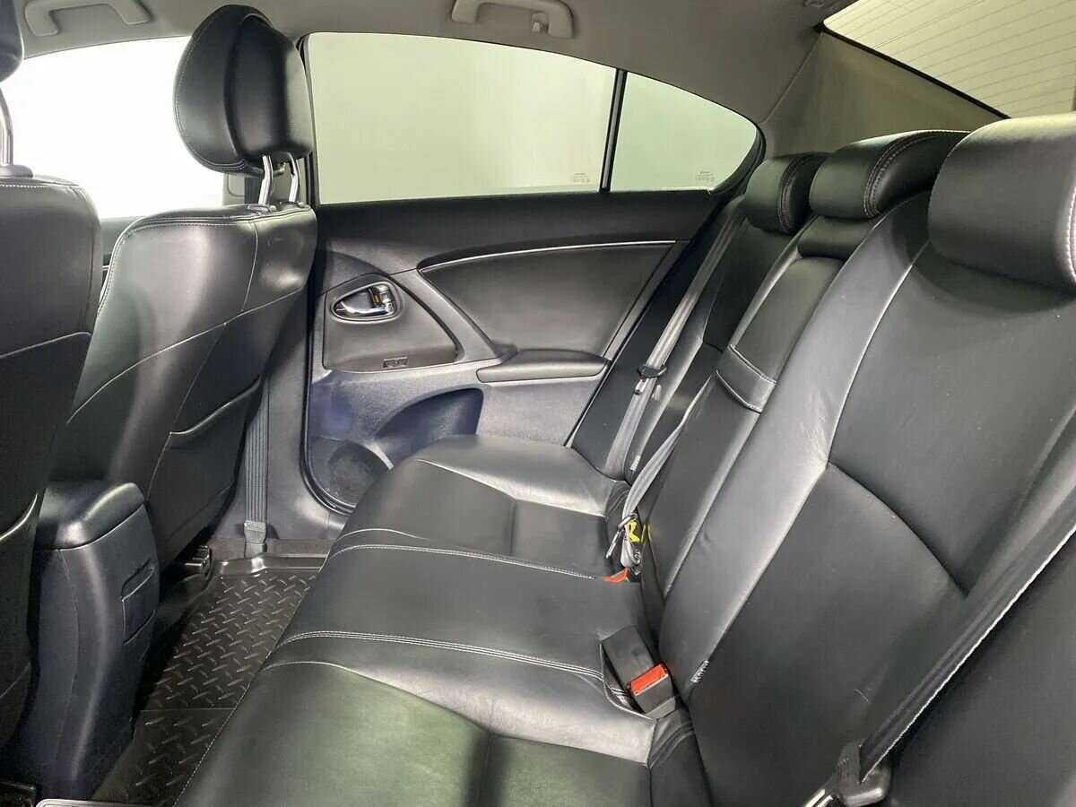 Купить Toyota Avensis с пробегом. Фото: #9