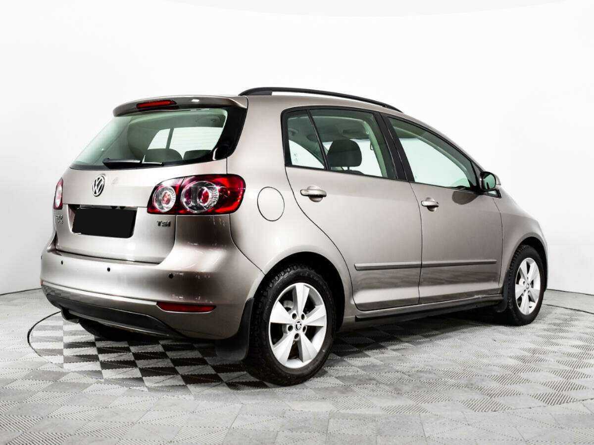 Купить Volkswagen Golf Plus с пробегом. Фото: #4