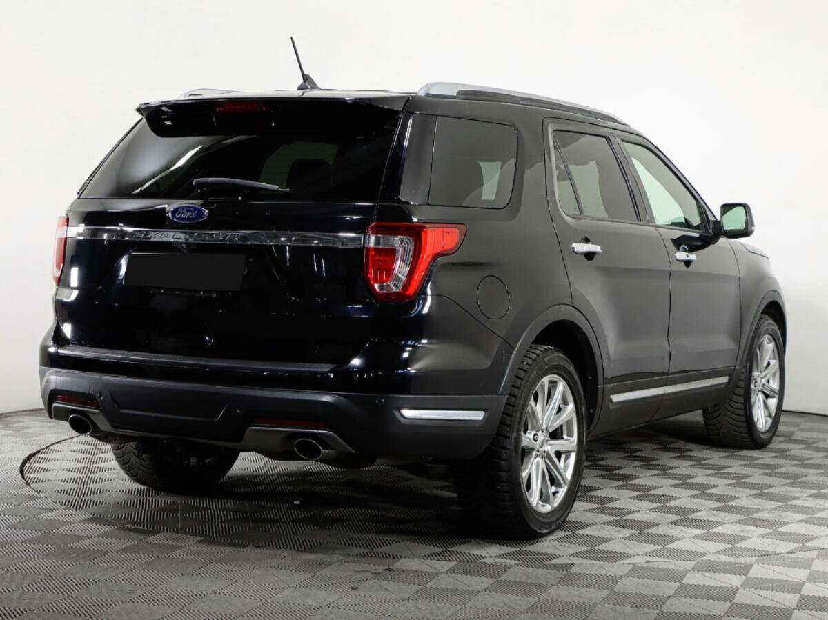 Купить Ford Explorer с пробегом. Фото: #3