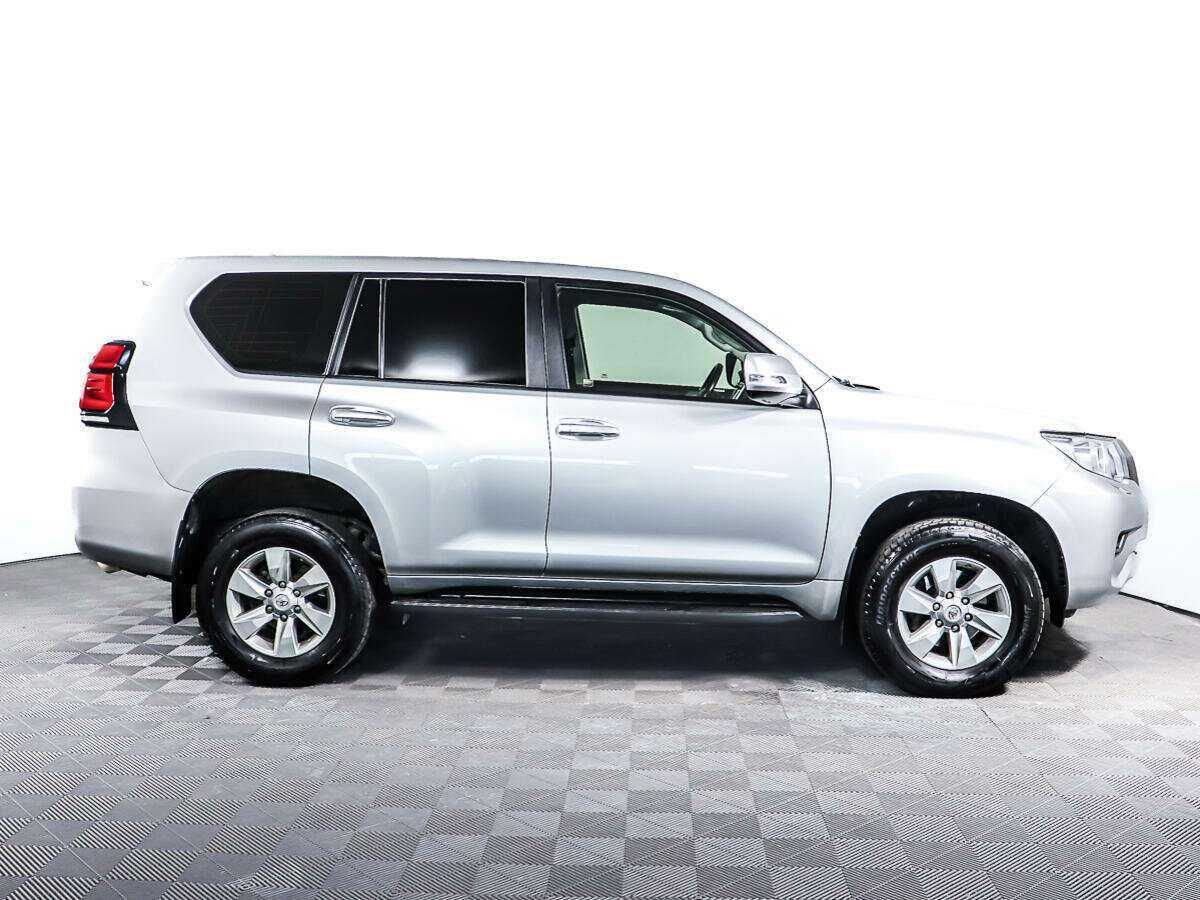 Купить Toyota Land Cruiser Prado с пробегом. Фото: #3