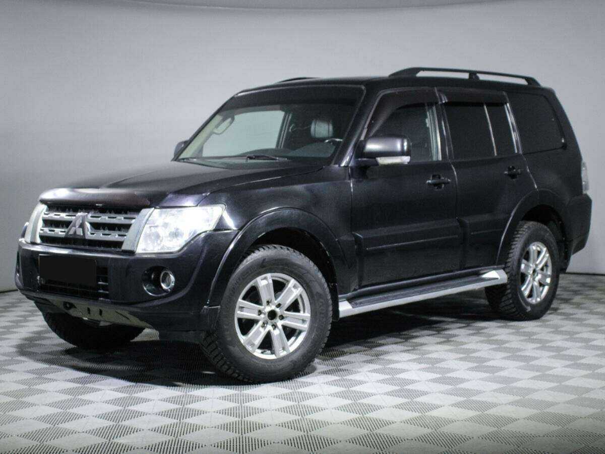 Купить Mitsubishi Pajero с пробегом. Посмотреть фото