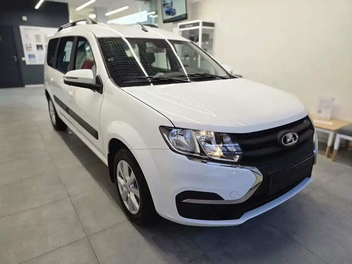 Lada Largus CNG в наличии по цене от 1 446 000 рублей