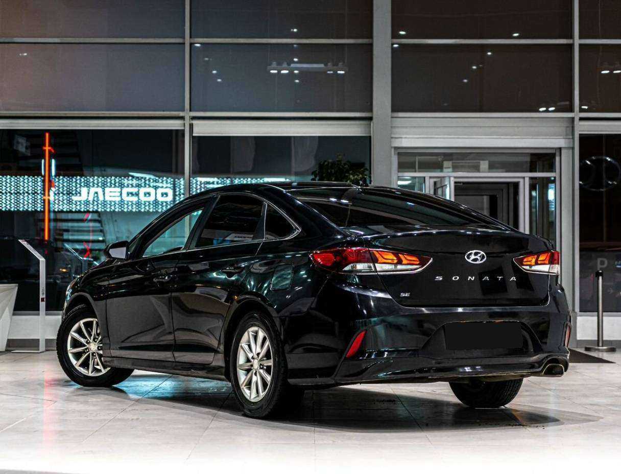 Купить Hyundai Sonata с пробегом. Фото: #3