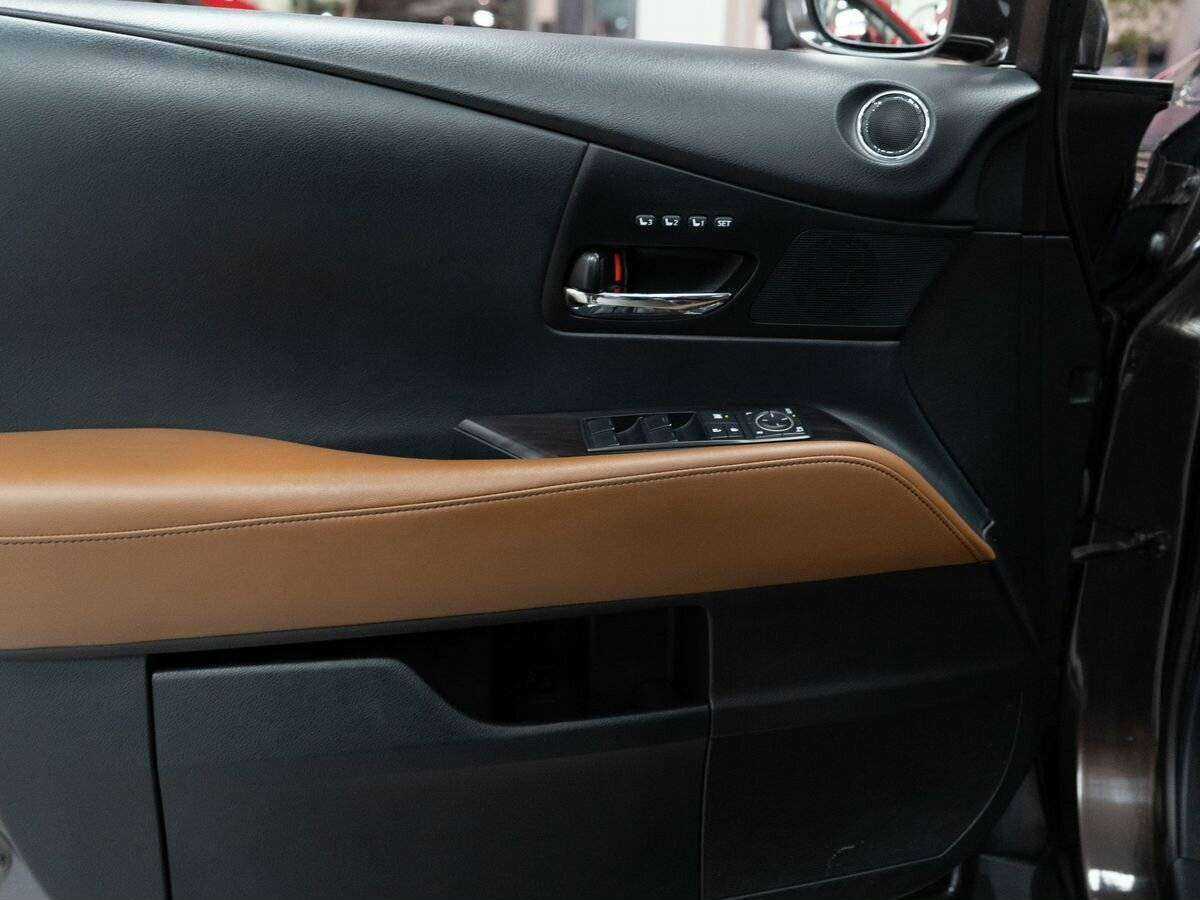 Купить Lexus RX с пробегом. Фото: #15