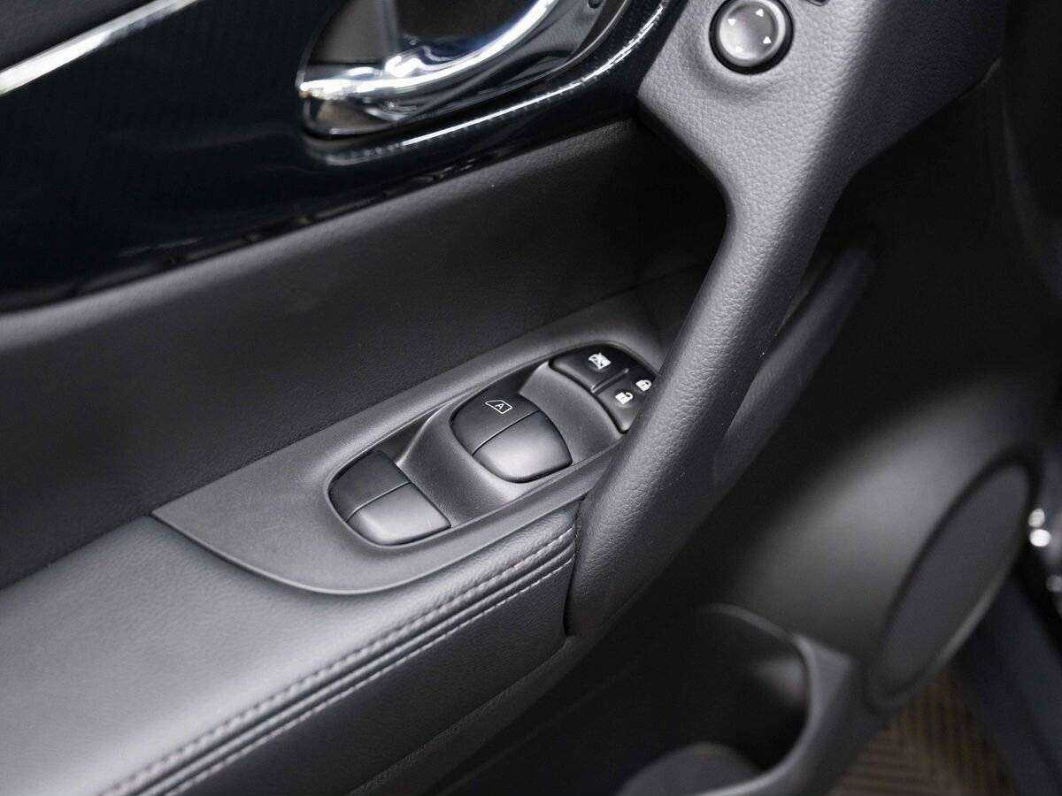 Купить Nissan X-Trail с пробегом. Фото: #17