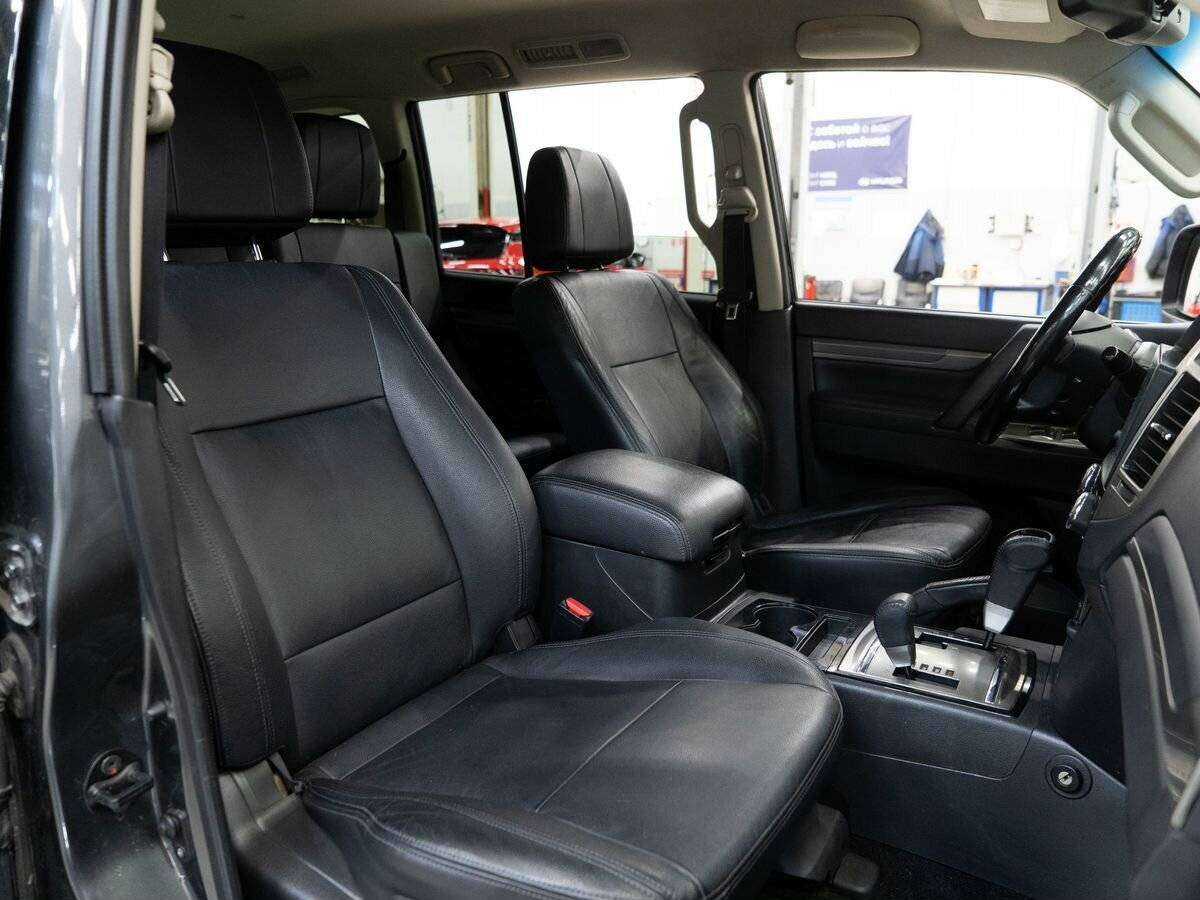 Купить Mitsubishi Pajero с пробегом. Фото: #7