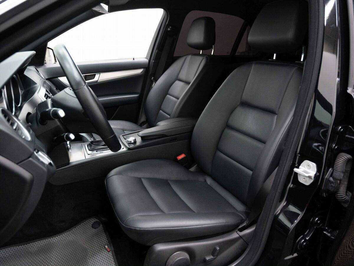 Купить Mercedes-Benz C-Класс с пробегом. Фото: #7