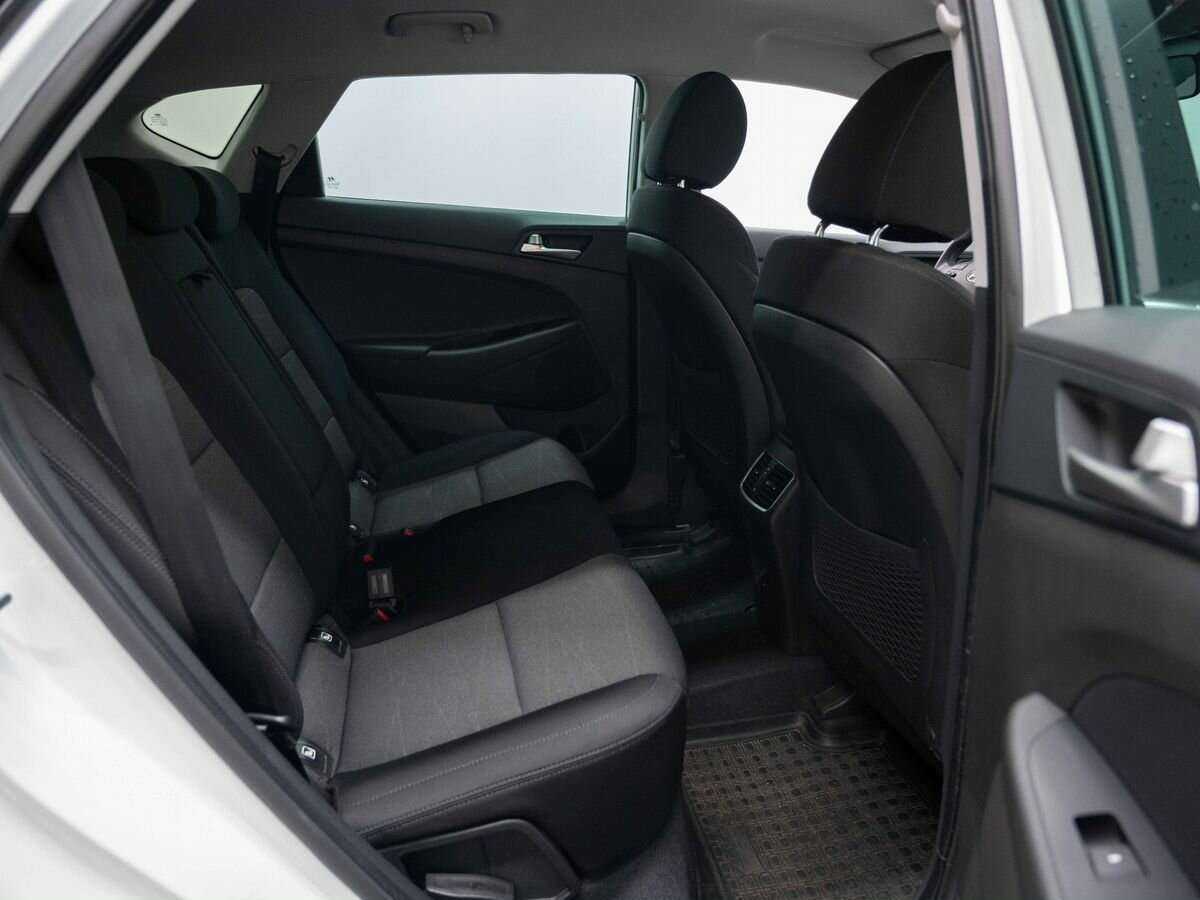 Купить Hyundai Tucson с пробегом. Фото: #11