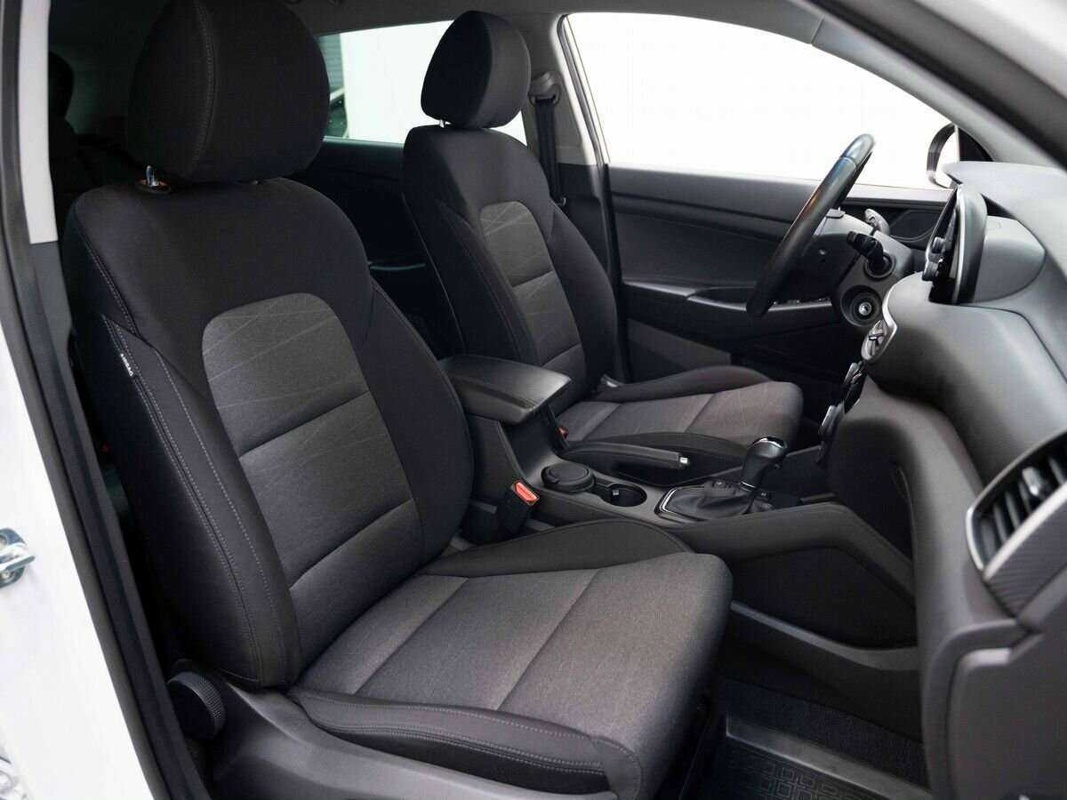 Купить Hyundai Tucson с пробегом. Фото: #13
