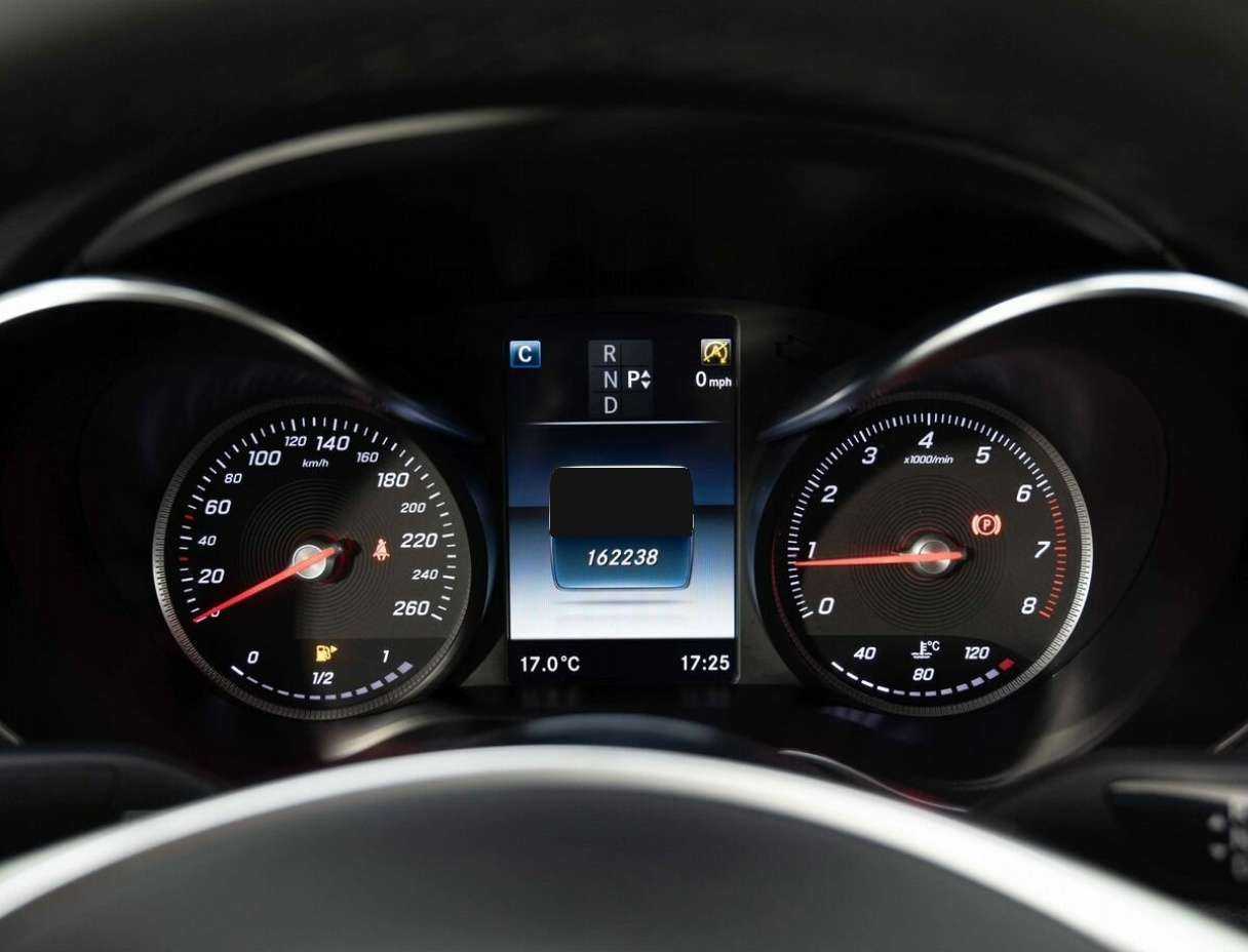 Купить Mercedes-Benz C-Класс с пробегом. Фото: #17