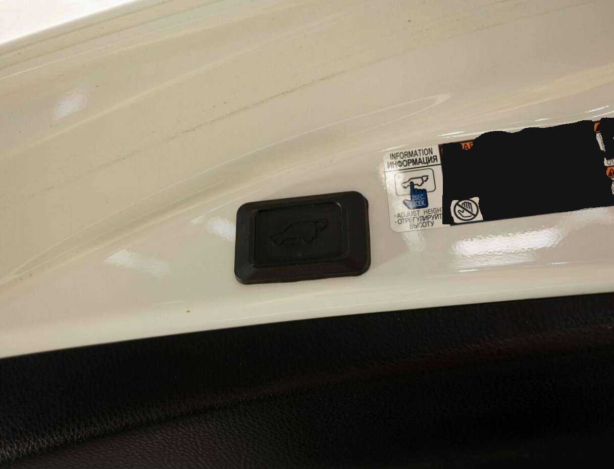 Купить Toyota RAV4 с пробегом. Фото: #18