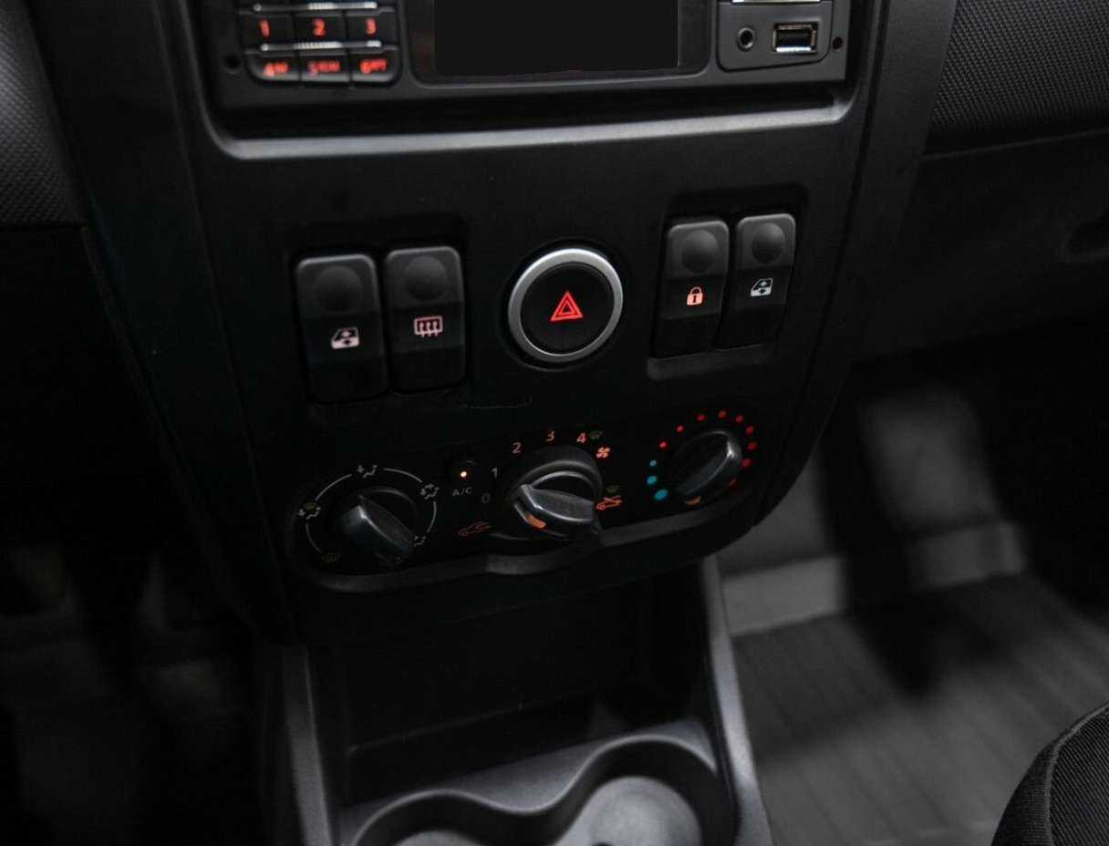 Купить Lada (ВАЗ) Largus с пробегом. Фото: #16