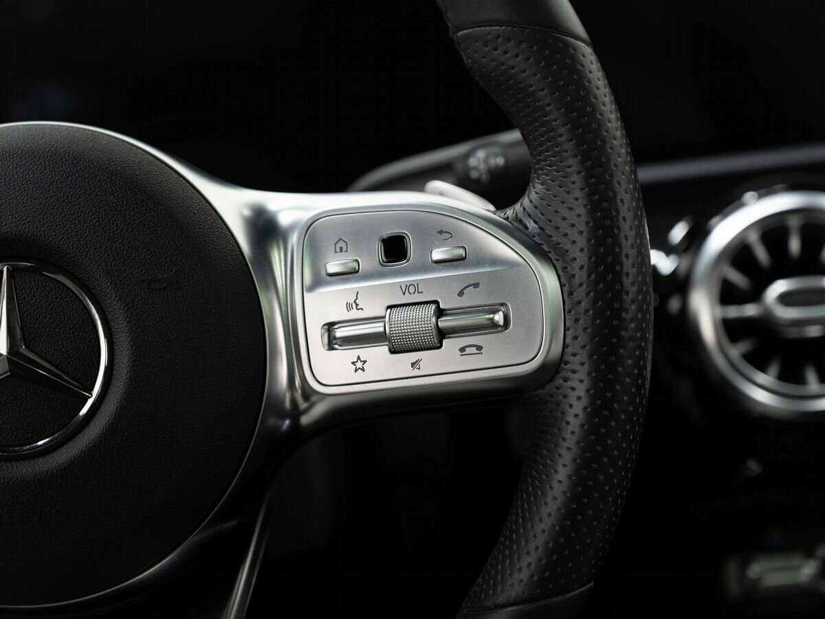 Купить Mercedes-Benz CLA с пробегом. Фото: #13