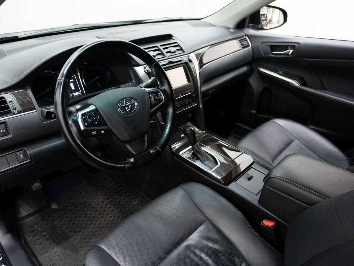 Купить Toyota Camry с пробегом. Фото: #9