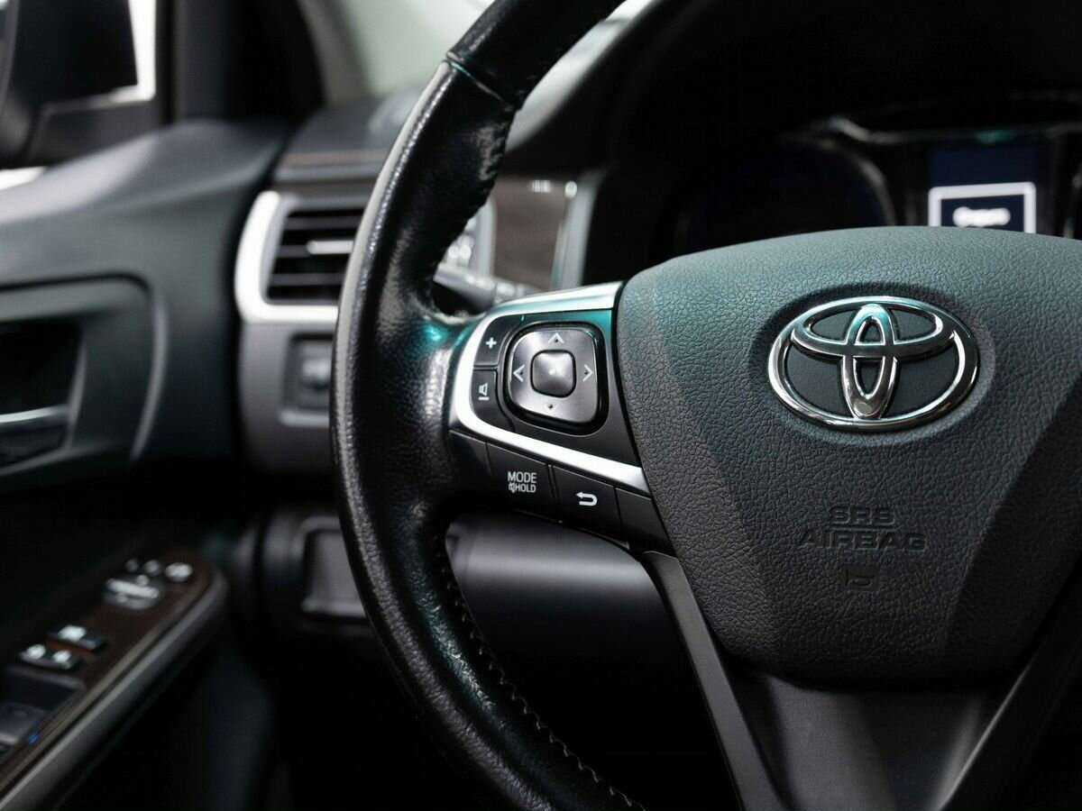 Купить Toyota Camry с пробегом. Фото: #16