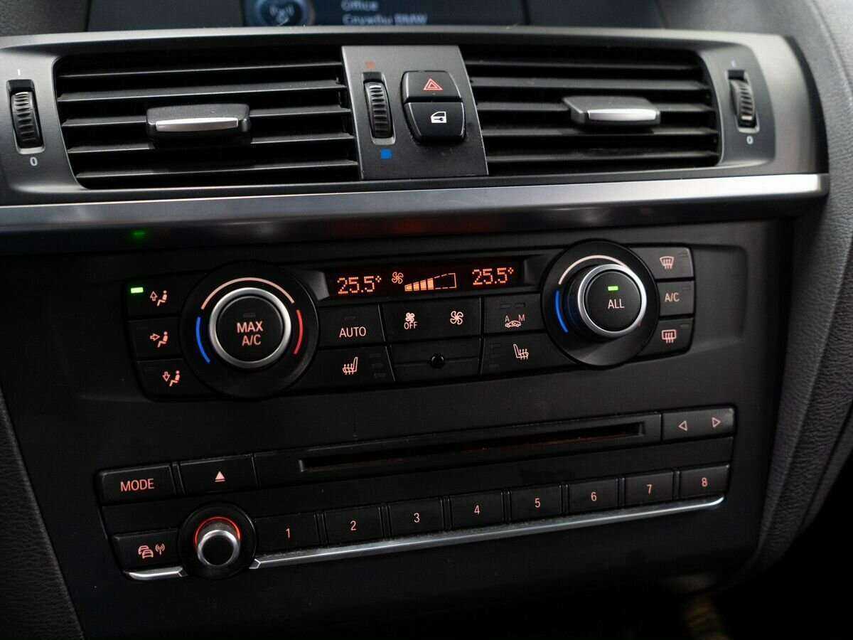 Купить BMW X3 с пробегом. Фото: #10