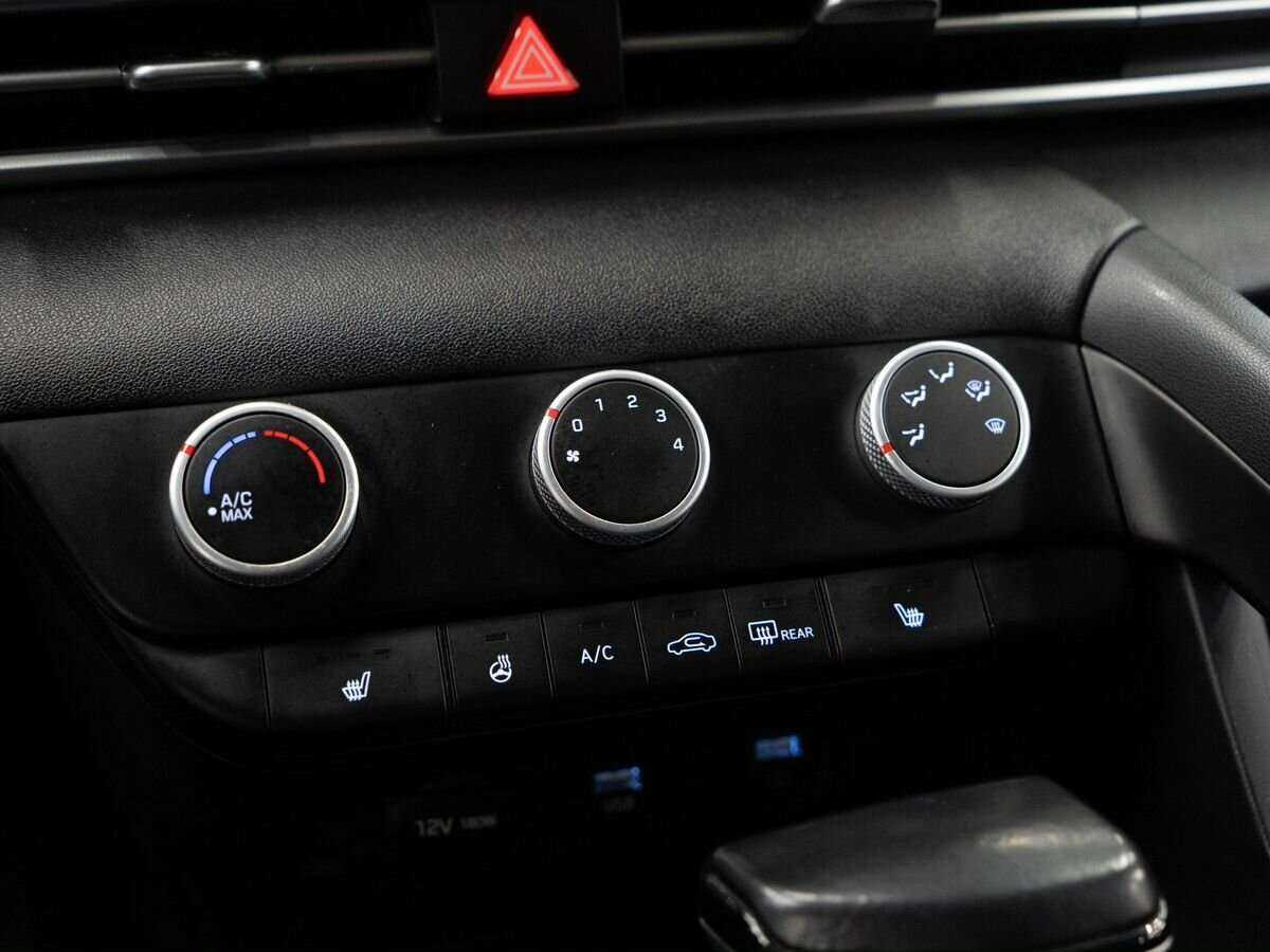 Купить Hyundai Elantra с пробегом. Фото: #10