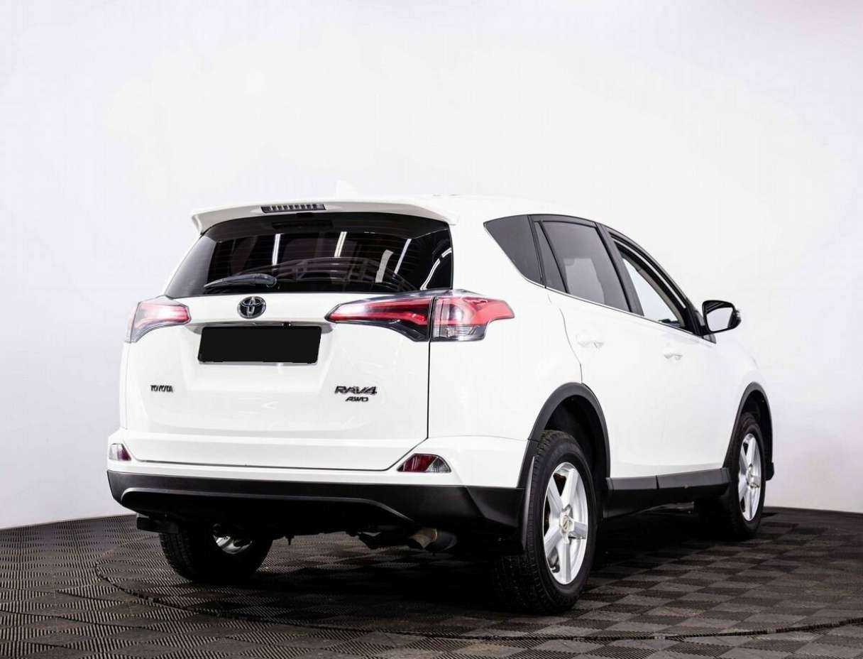 Купить Toyota RAV4 с пробегом. Фото: #5