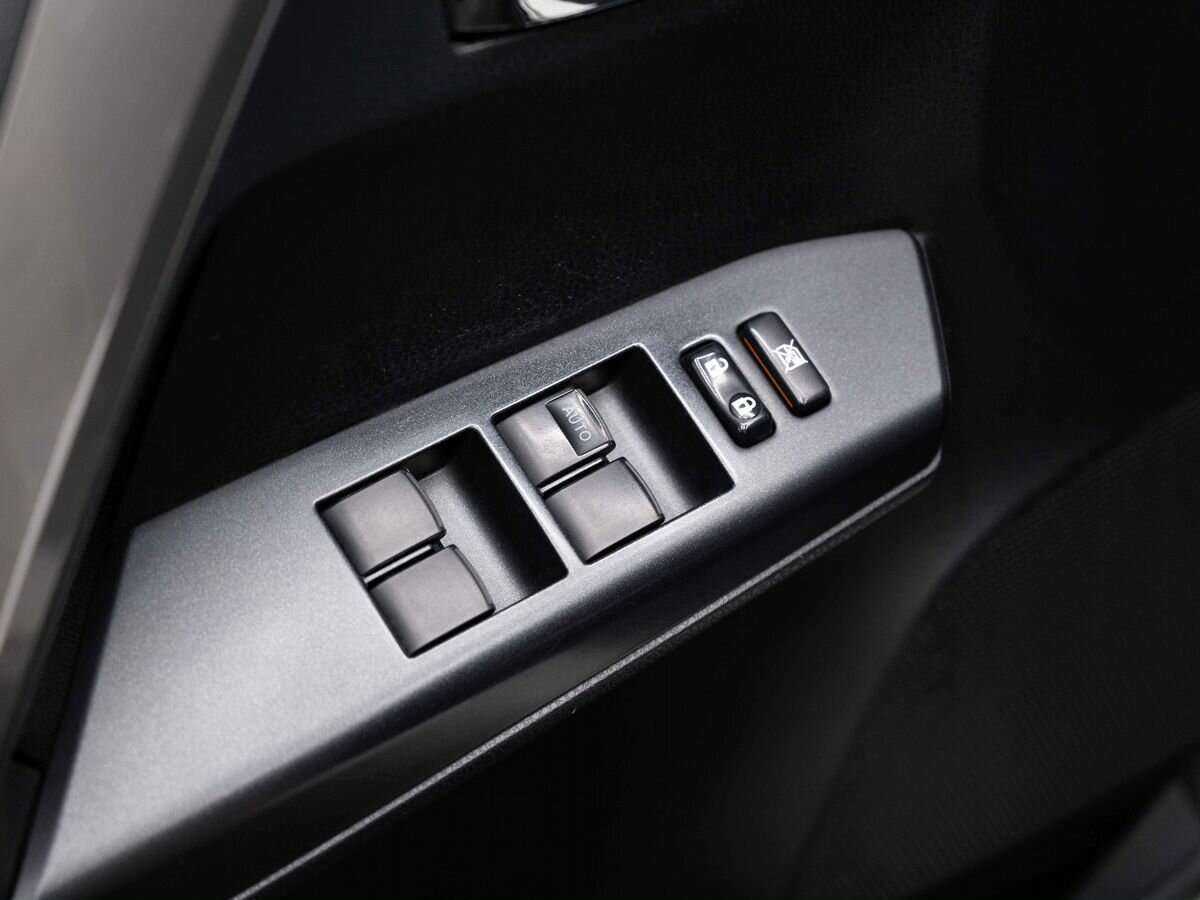 Купить Toyota RAV4 с пробегом. Фото: #19