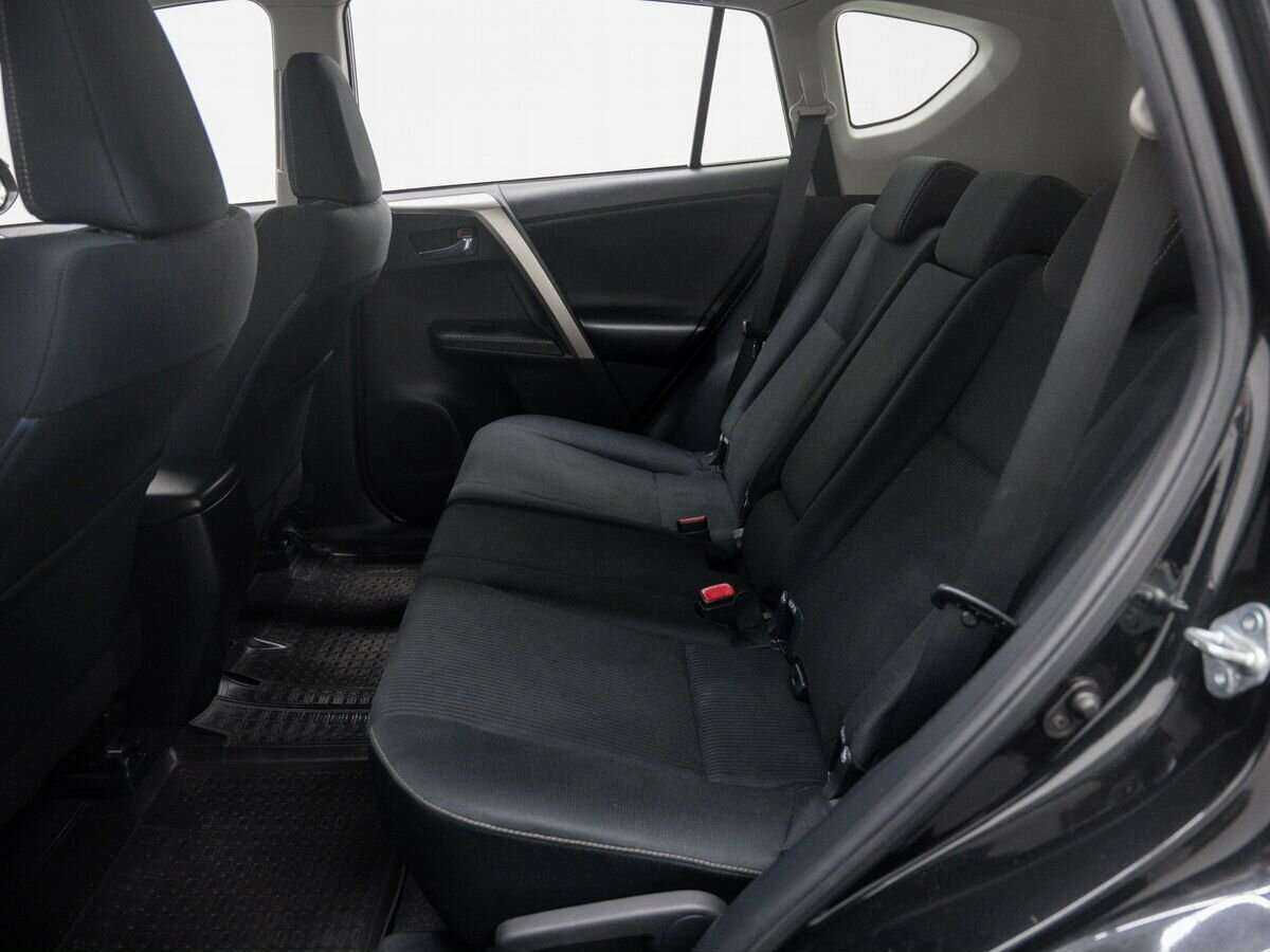 Купить Toyota RAV4 с пробегом. Фото: #12
